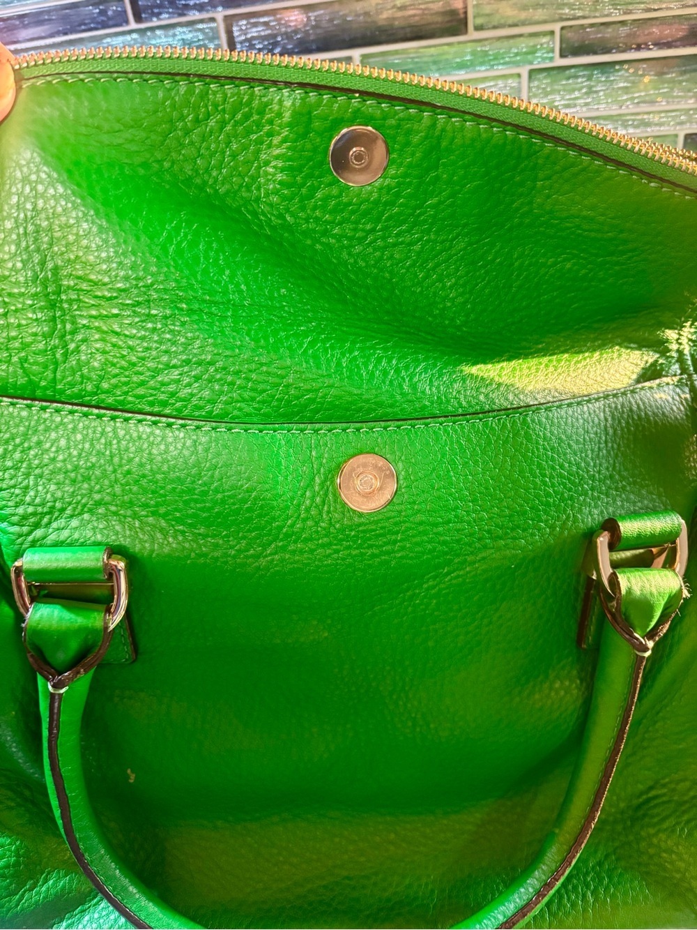 Limited edition Michael Kors Kelly Green leather selma handbag with tassel zip! - Picture 10 of 12